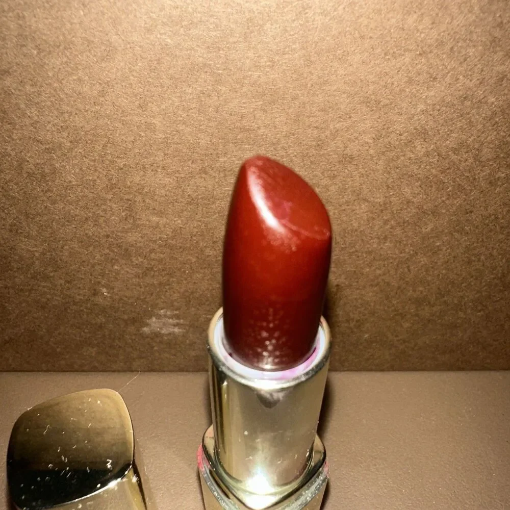 Milani Color Statement Lipstick 93 Red After Dark, brown 90s grunge